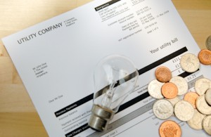 Energy bill and light bulb 