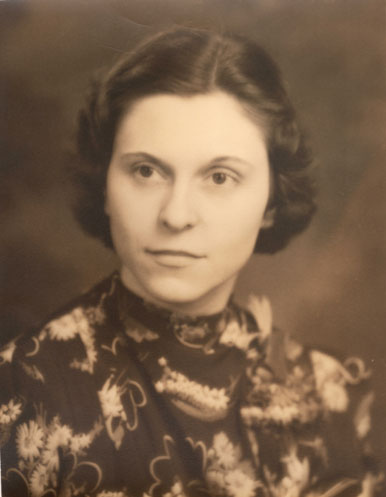 vintage sepia photo of woman 