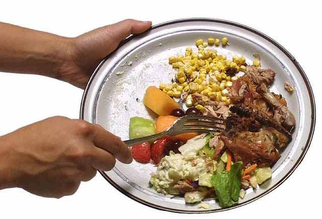 Restaurant plate waste (Image: mnn.com)