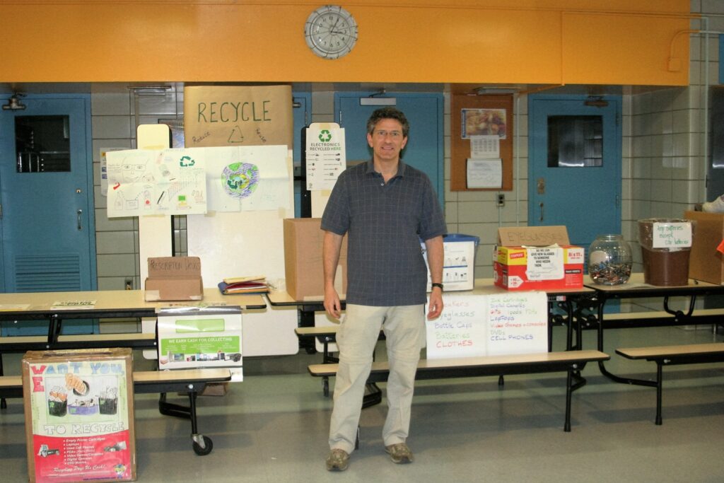 Rick Schulman, Recycling Champion on NYC's Upper West Side, helping to spread the work at his child's school