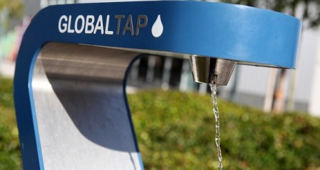 water bubbler fills reusable water bottles