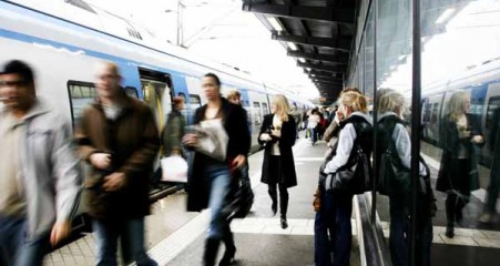Swedish use public transport